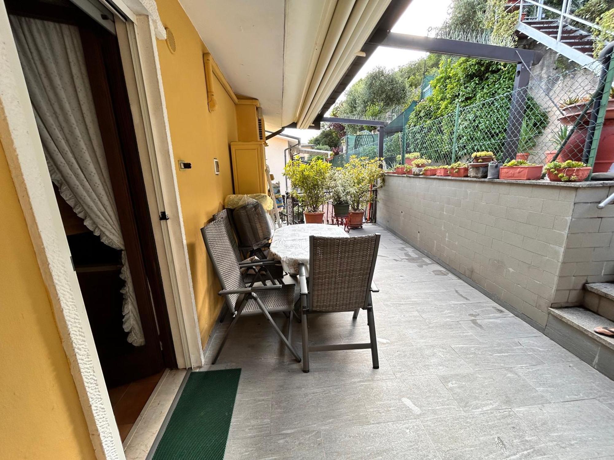 Appartamento Bianca ตอสโกลาโน มาแดร์โน ภายนอก รูปภาพ